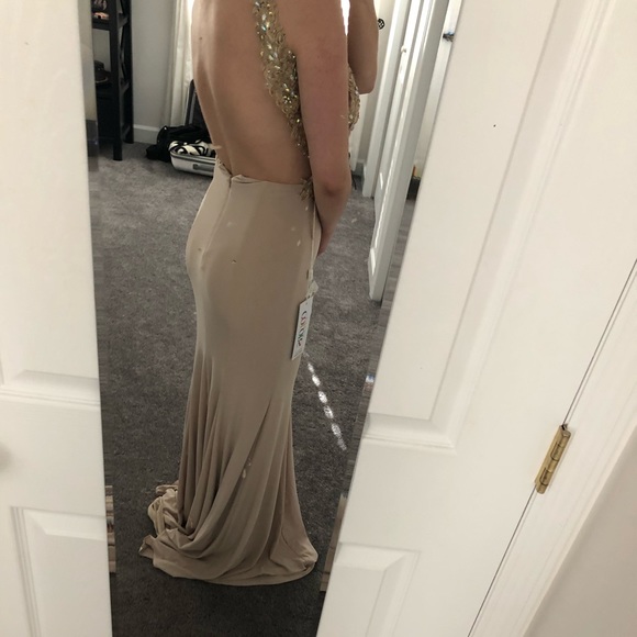 NEVER WORN PROM DRESS - Picture 5 of 5